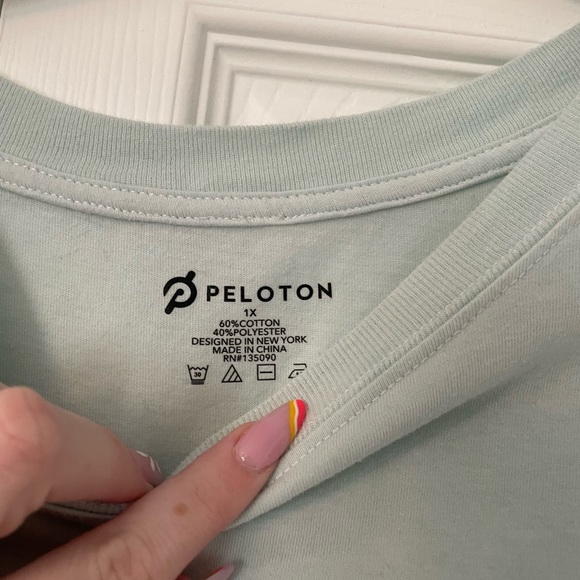 1X peloton t shirt - Picture 3 of 3